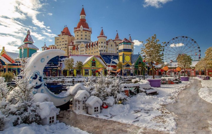 Сочинский парк развлечений зимой