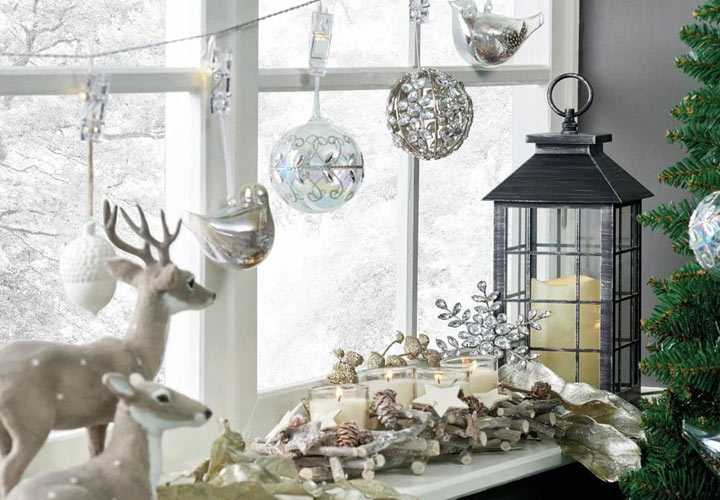 Украшение оконного проема на Новый Год 2021