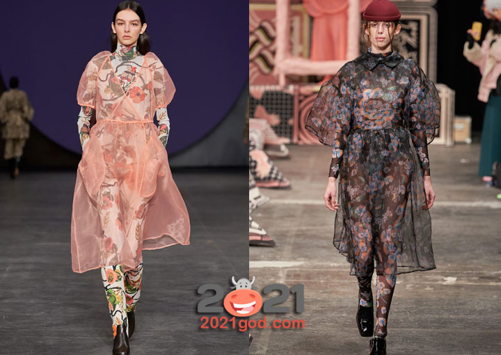 Красивое прозрачное платье на 2021 год