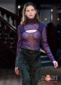 Тренд моды осень-зима 2020-2021 - прозрачные блузы