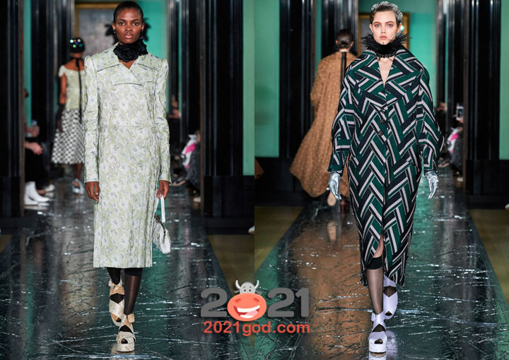 Пальто с принтом на 2020-2021 год