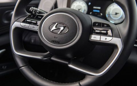 Руль Hyundai Elantra 2021 года