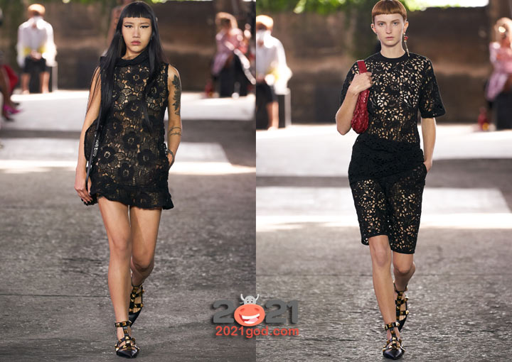Черные ажурные платья сезона весна-лето 2021
